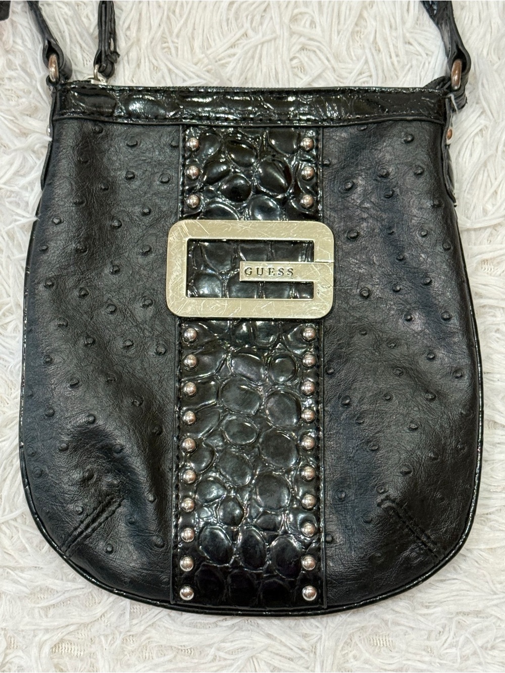 Guess Leather Crossbody  Purse Floral Print Interior with Silver Logo Plaque - Picture 6 of 15